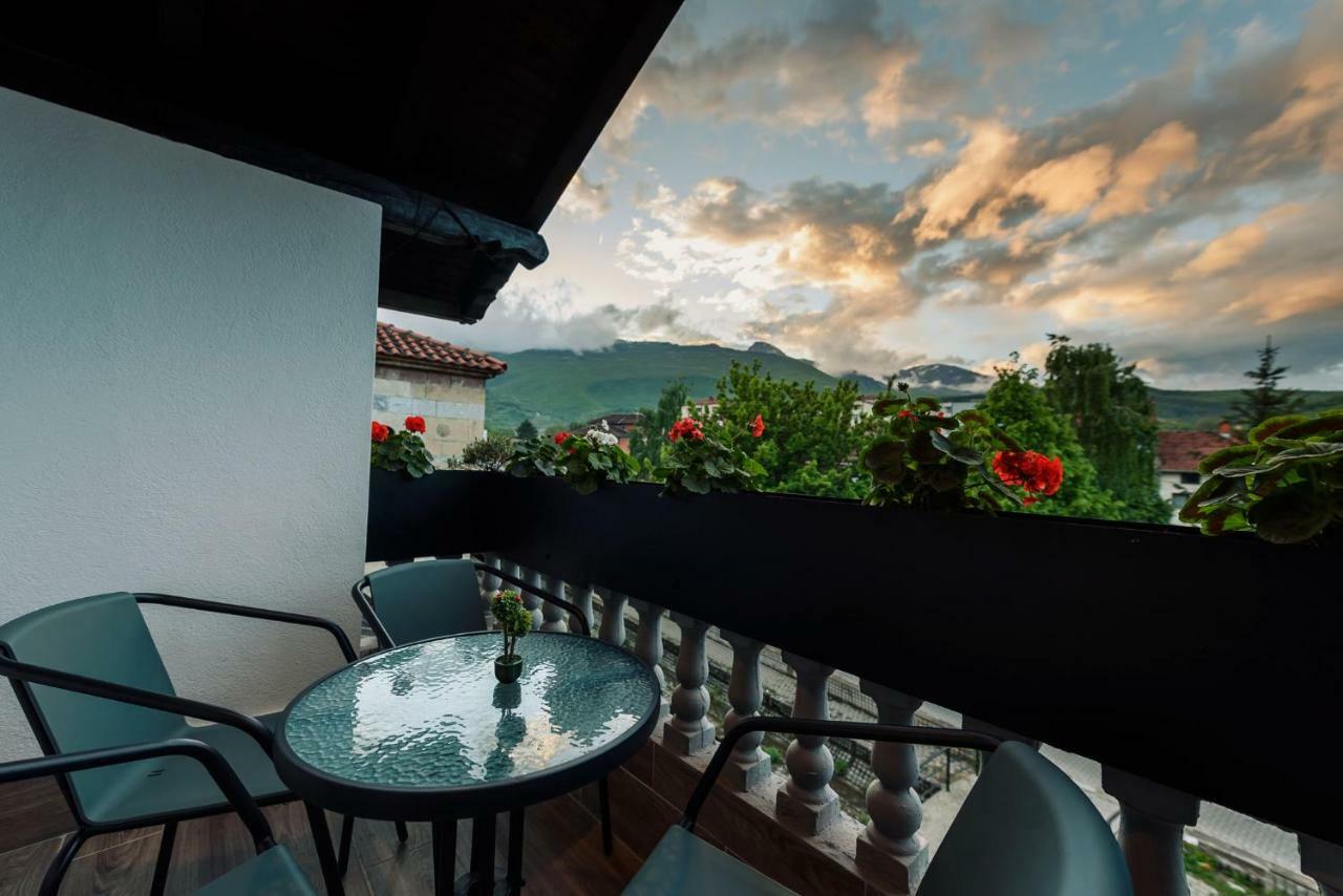 Town Hostel Peje Luaran gambar